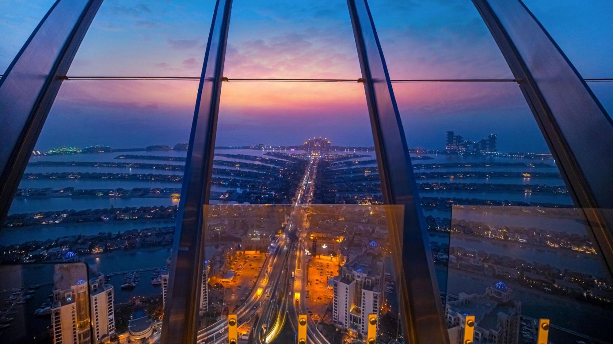 The Palm Tower, Nakheel Mall, Palm Jumeirah Dubai Eksteriør billede
